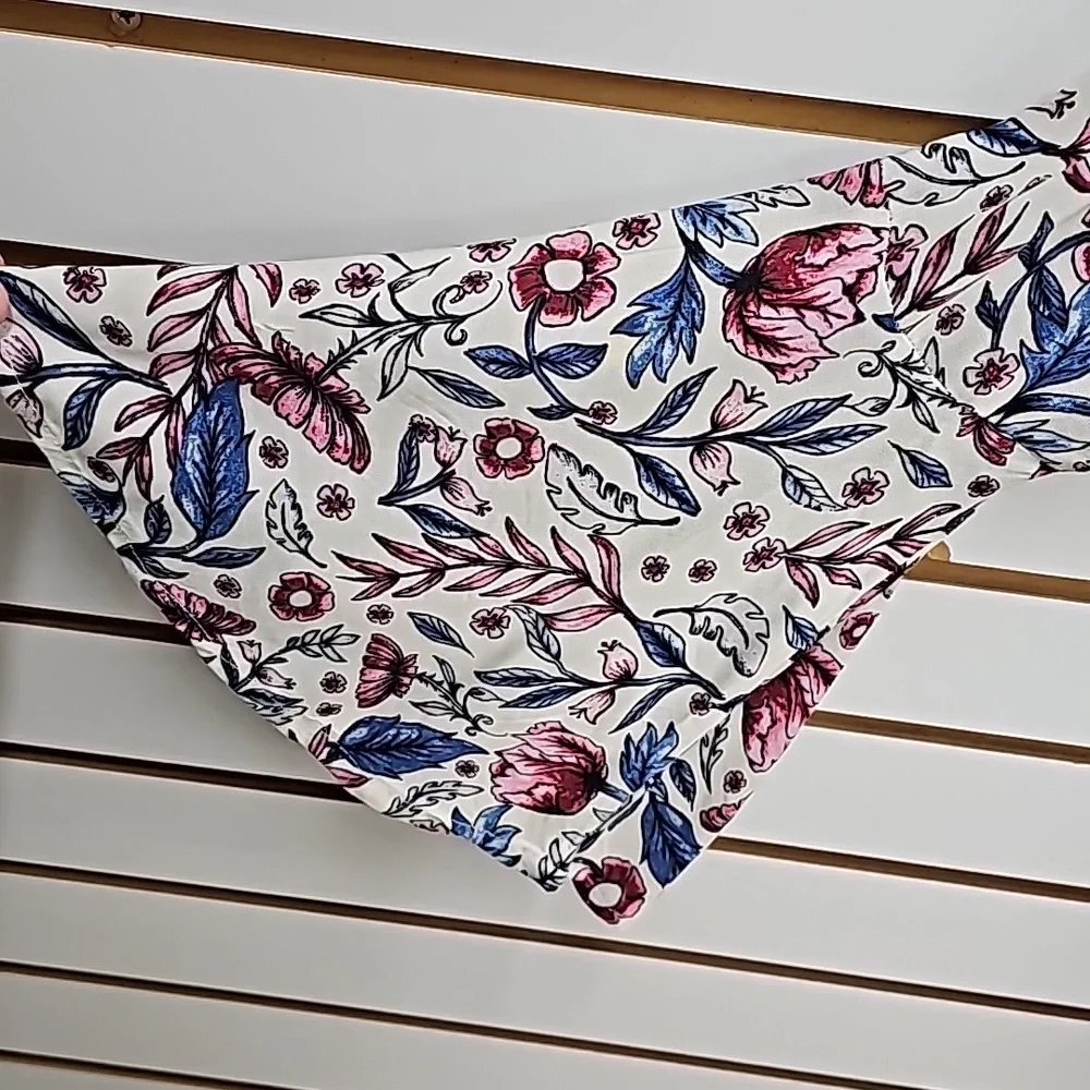 2X Style & Co Bell Sleeve Floral Top - Picture 2 of 2